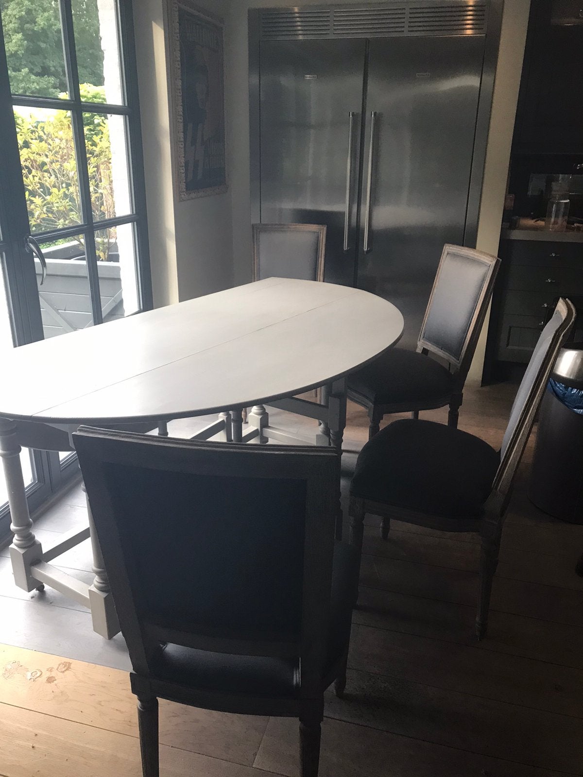 Tafel met 4 stoelen, Ophalen, Zo goed als nieuw, Rond, 100 tot 150 cm