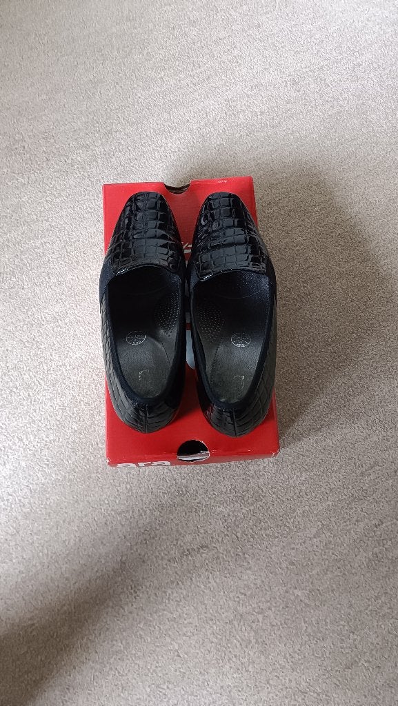 MOOIE ZWARTE KROKODILLEN LEREN DAMESLAKSCHOENEN, Ophalen, Pumps, Zwart, Zo goed als nieuw