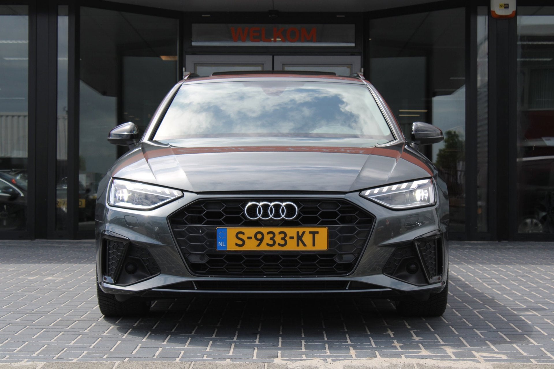 Audi A4 Avant 35 TFSI Launch edition Sport, Matrix LED, Pano, Gebruikt, Euro 6, 4 cilinders, A4