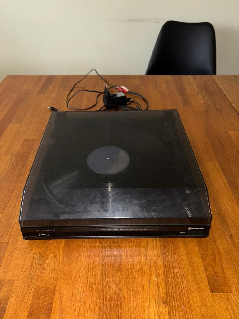 Samsung PL-020 stereo turntable (werkt niet goed), Audio, Tv en Foto, Platenspelers, Ophalen, Niet werkend, Platenspeler, Overige merken