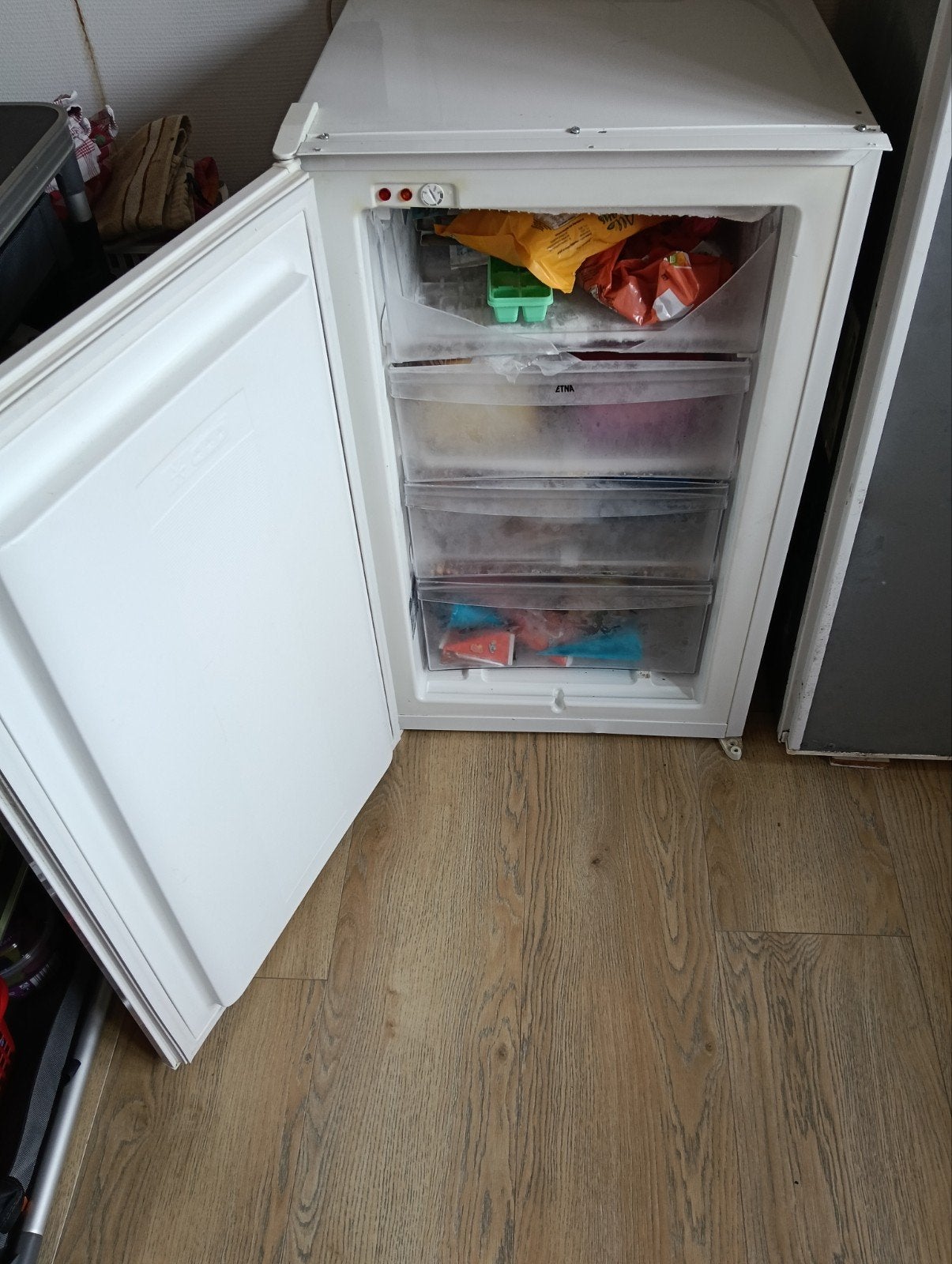 Inbouw vriezer, Witgoed en Apparatuur, Vriezers en Diepvrieskisten, Gebruikt, Minder dan 85 cm, Minder dan 60 cm, Inbouw