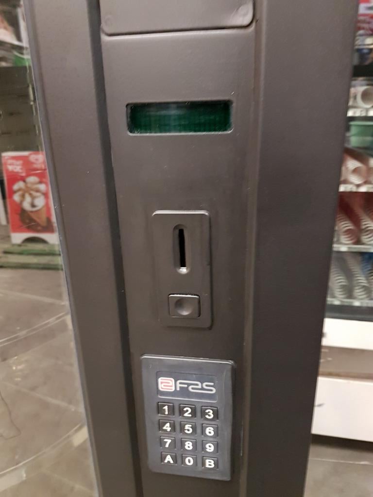 FAS zuivel / fruit automaat gekoeld, Ophalen