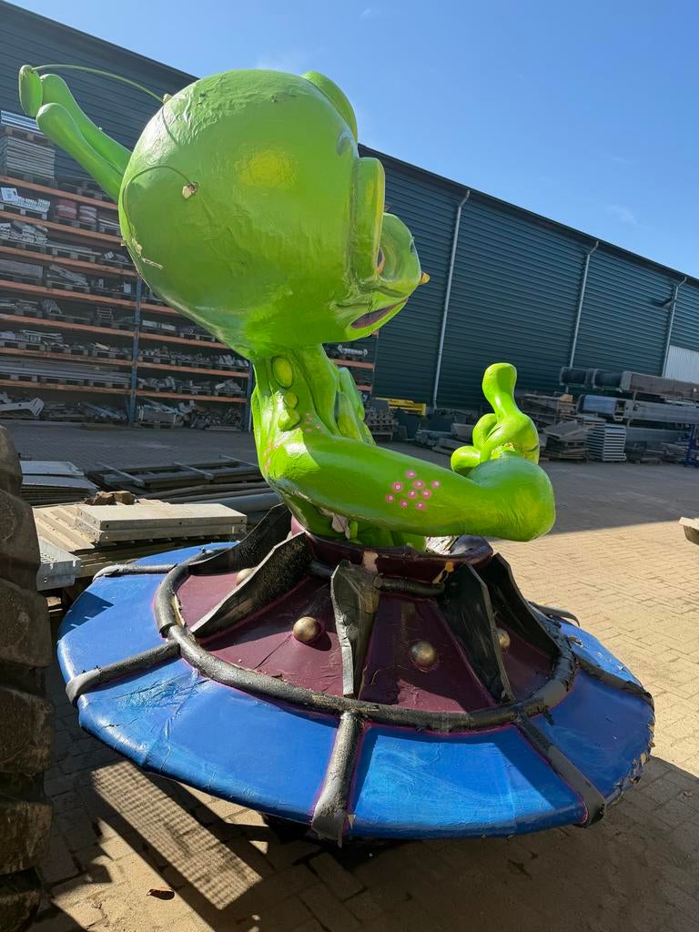 Carnavals pop / alien / ufo / carnavalwagen, Hobby en Vrije tijd, Ophalen, Gebruikt, Carnaval