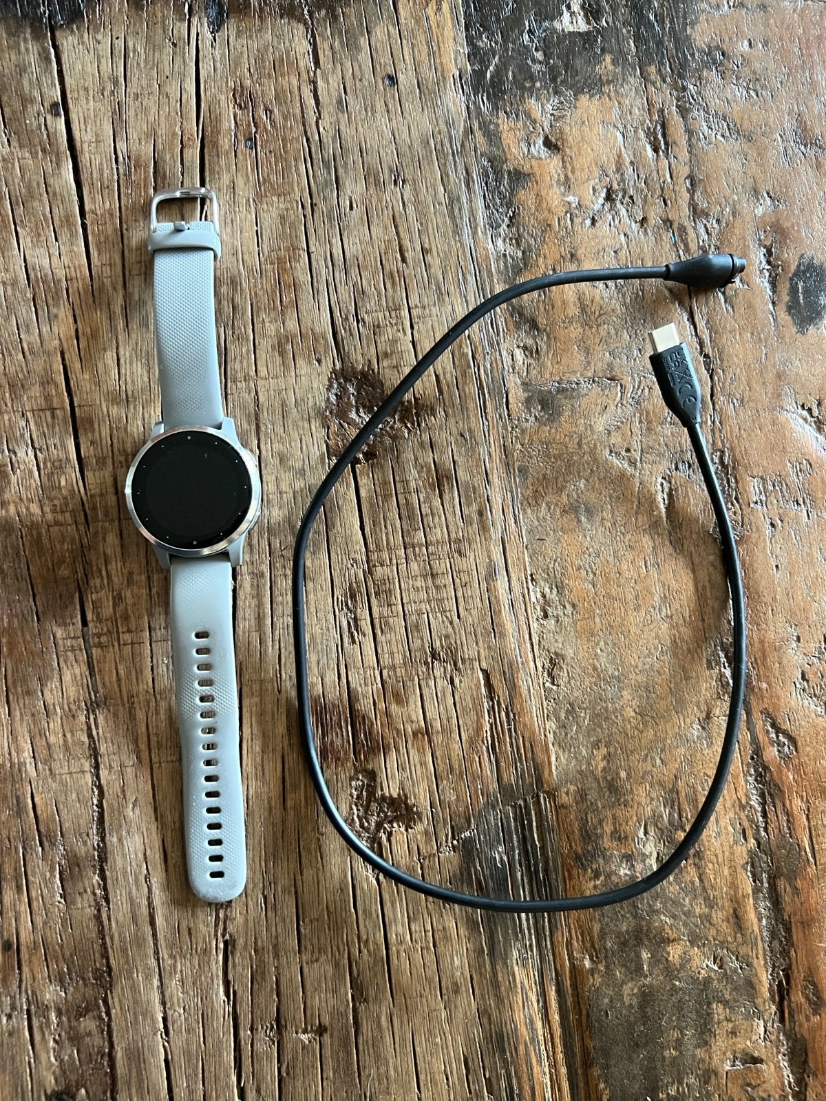 Garmin Vivoactive 4S - Lichte Gebruikssporen, Ophalen, Waterdicht, Grijs, Afstand