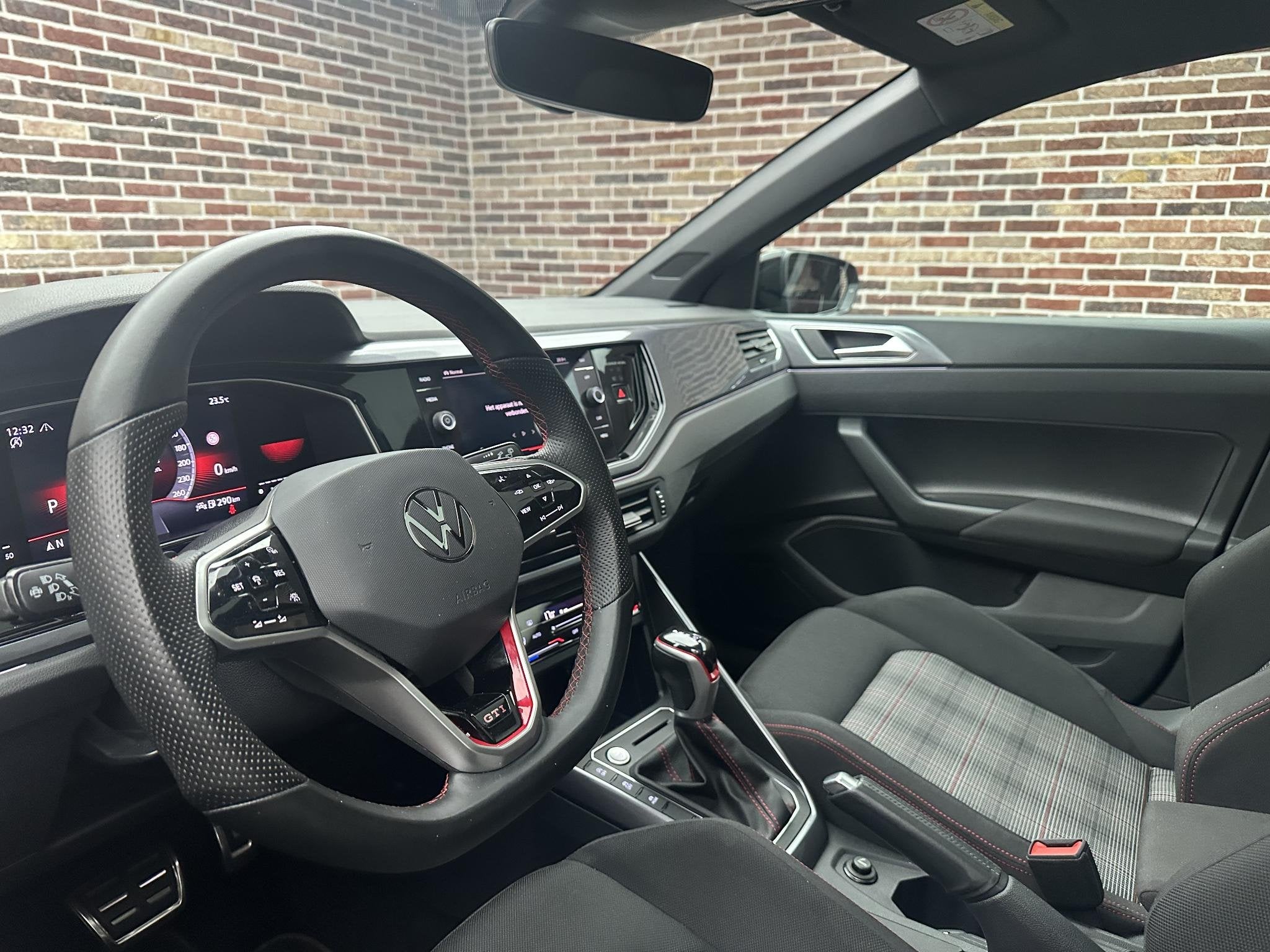 Volkswagen Polo 2.0 TSI GTI | Dak| IQ Light| Keyless|, 1272 kg, Gebruikt, 4 cilinders, 1984 cc