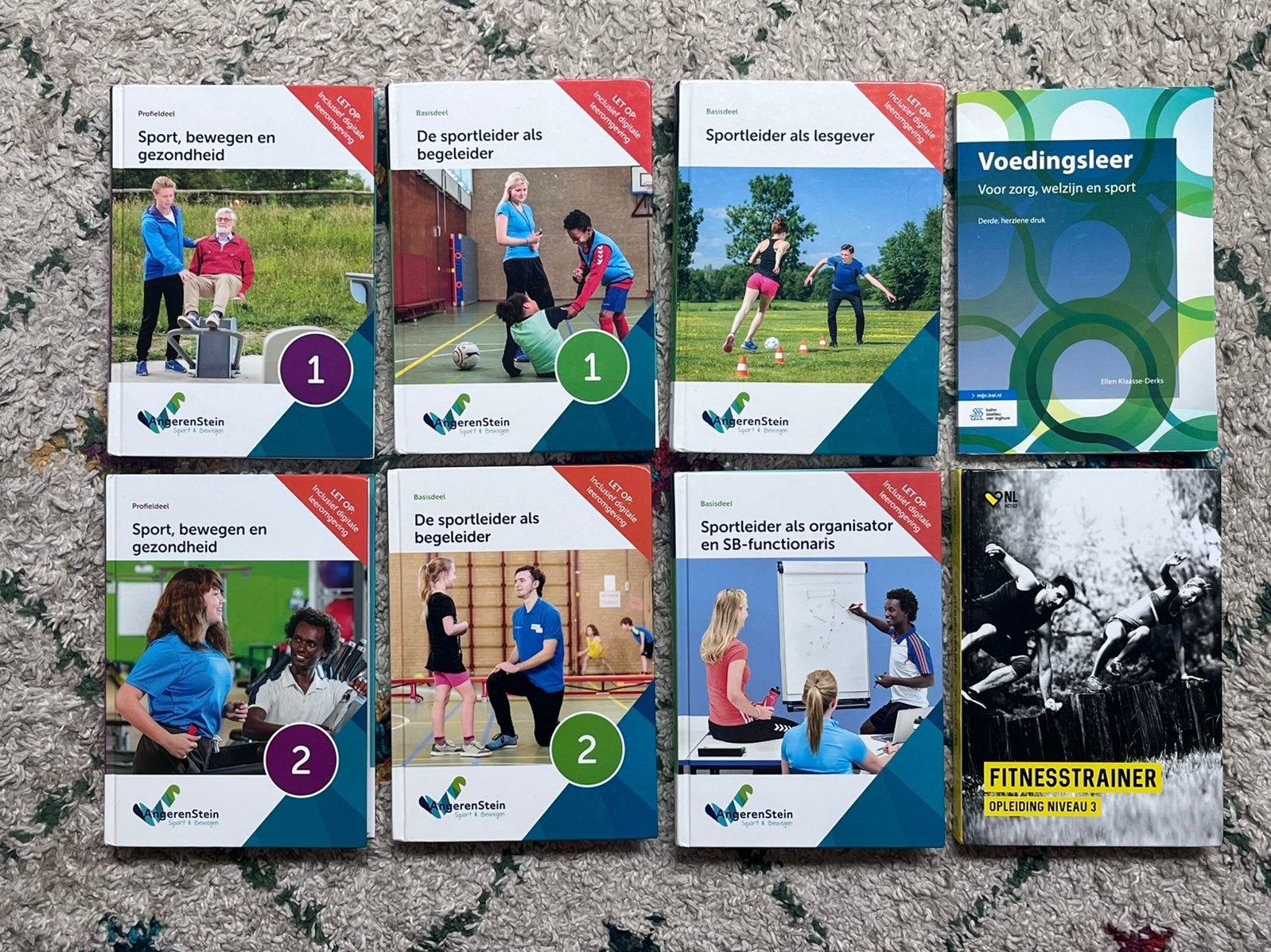 MBO Sport & Bewegen boekenpakket (2019/20) + Fitnesstrainer, Ophalen of Verzenden, Zo goed als nieuw, Overige niveaus