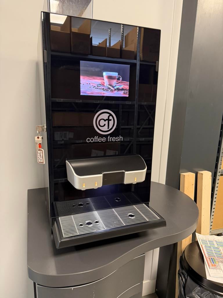 Coffee fresh Vero cf 330spro 2 professionele bonen machine, Ophalen, Zo goed als nieuw
