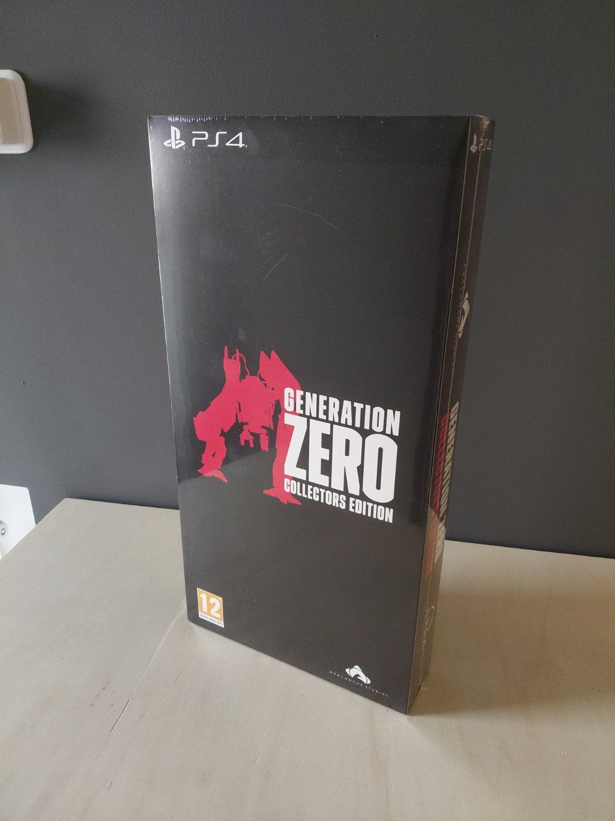 Generation Zero Collectors Edition PS4 Nieuw, Vanaf 18 jaar, 1 speler, Racen en Vliegen, Nieuw
