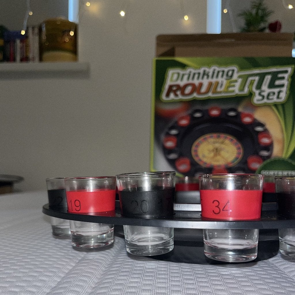 Drinking Roulette Set, Een of twee spelers, Ophalen of Verzenden, Zo goed als nieuw, Onbekend
