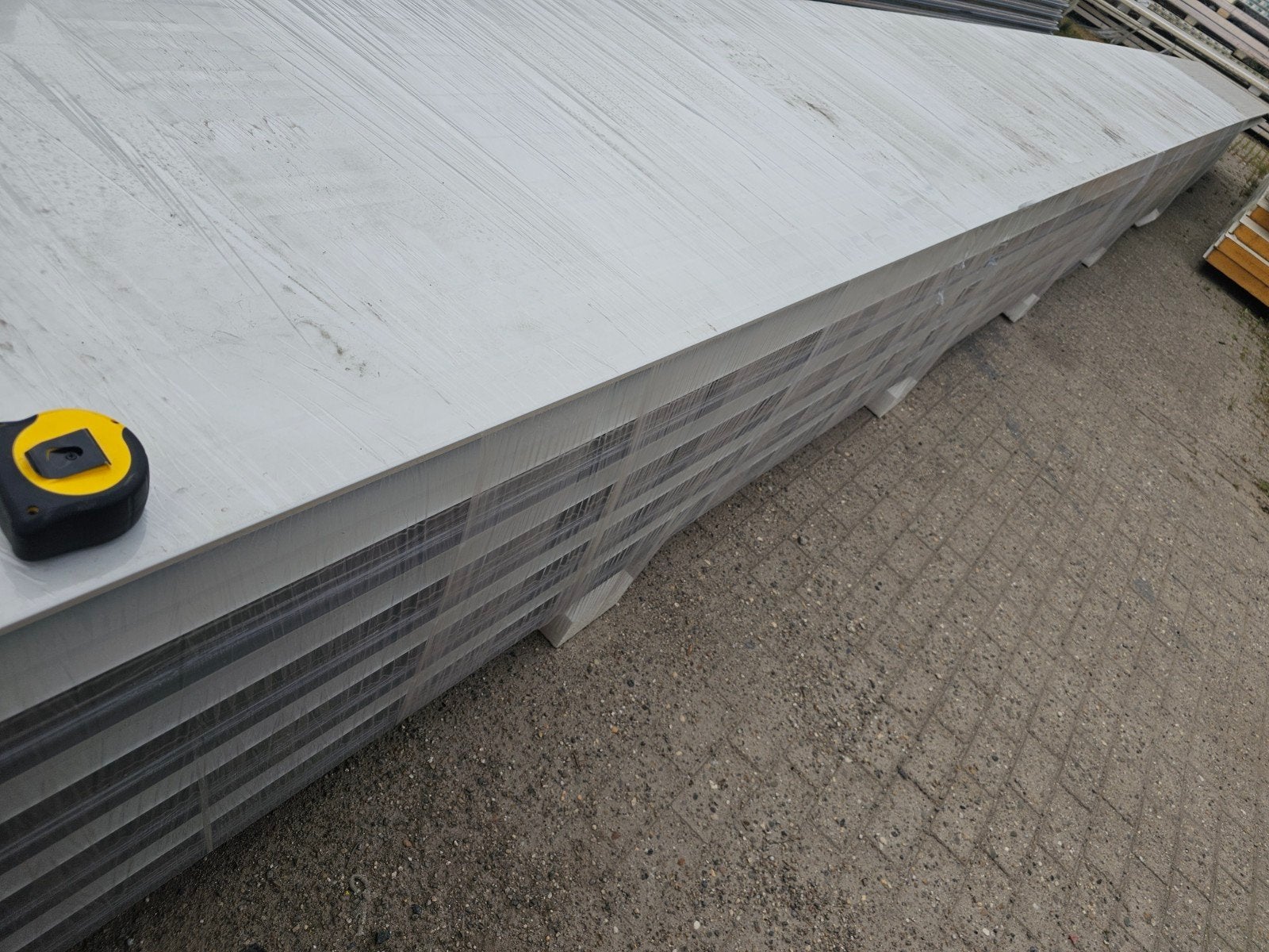 Bkeus dakpanelen 60mm ral 7012 grijs 7x 10000mm 2x 140200
