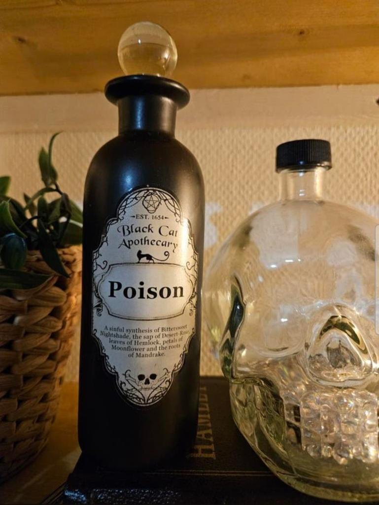 Nemesis now Alchemist poison gif flesje, Ophalen of Verzenden, Zo goed als nieuw