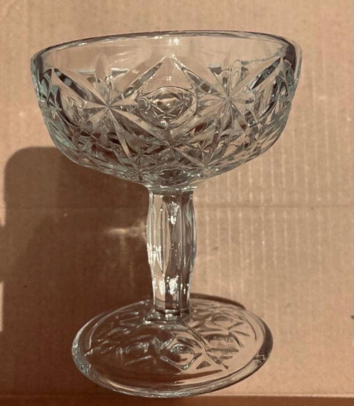 Glazen Bonbonschaal op Voet met Decoratief Patroon, Ophalen of Verzenden