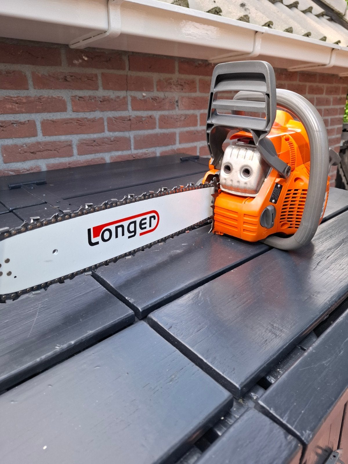 te koop husqvarna 440 kettingzaag., Tuin en Terras, Hand-tuingereedschap, Ophalen of Verzenden, Zo goed als nieuw