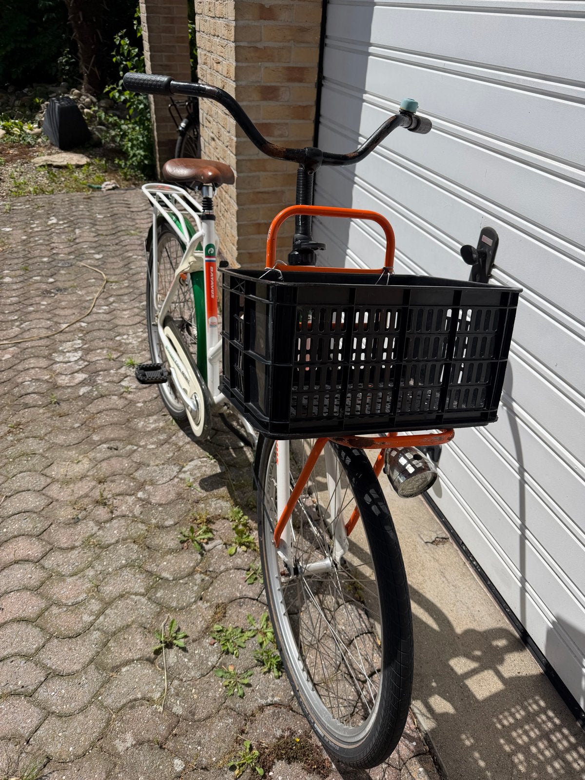 Batavus stadsfiets met voordrager en mand, Fietsen en Brommers, Fietsen | Dames | Damesfietsen, Ophalen, Velgrem, Versnellingen