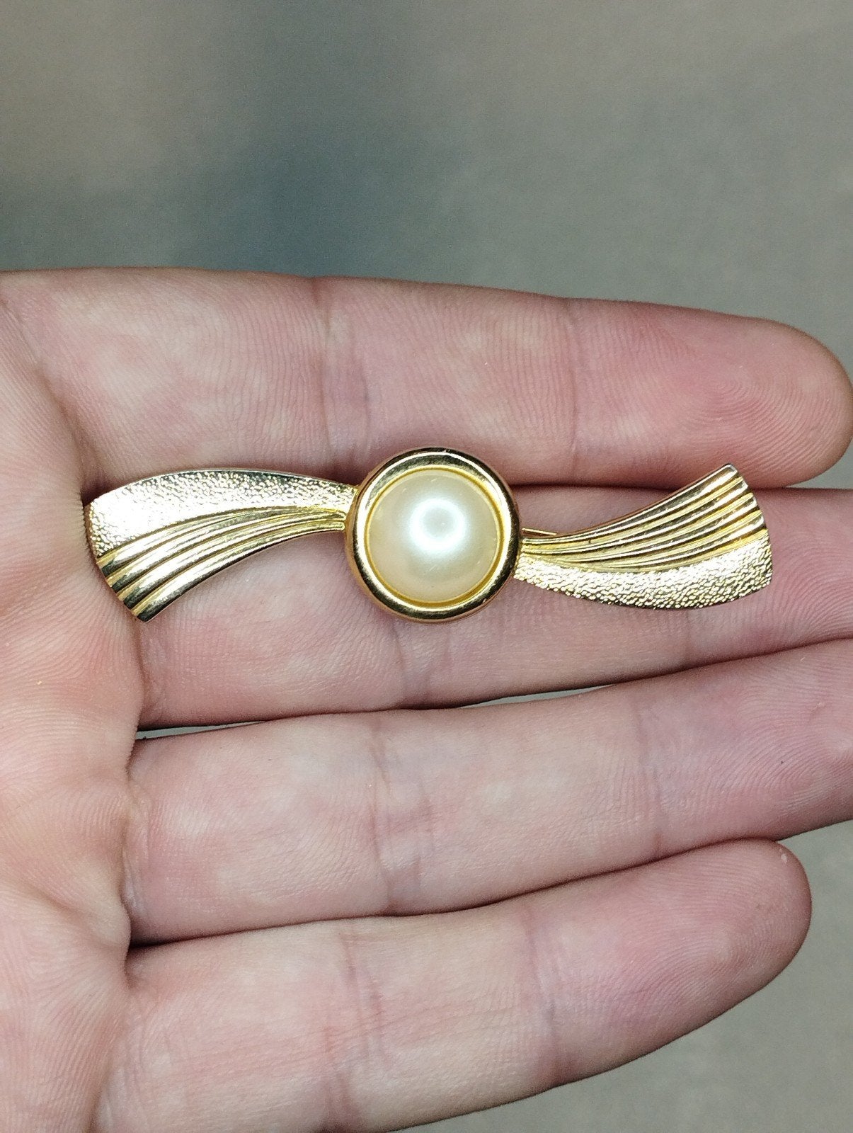 Prachtige vintage broche, Ophalen of Verzenden, Zo goed als nieuw, Zilver, Overige materialen