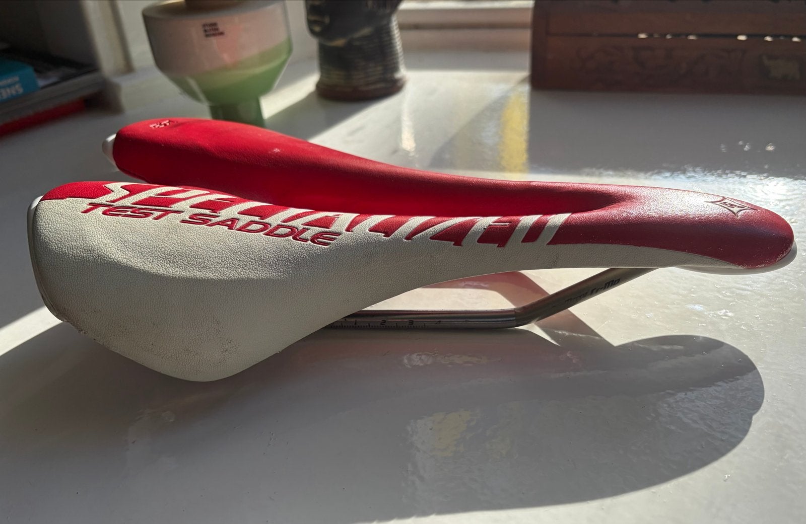Specialized Zadel - Rood/Wit, Gebruikt, Overige materialen, Ophalen of Verzenden, Zadel