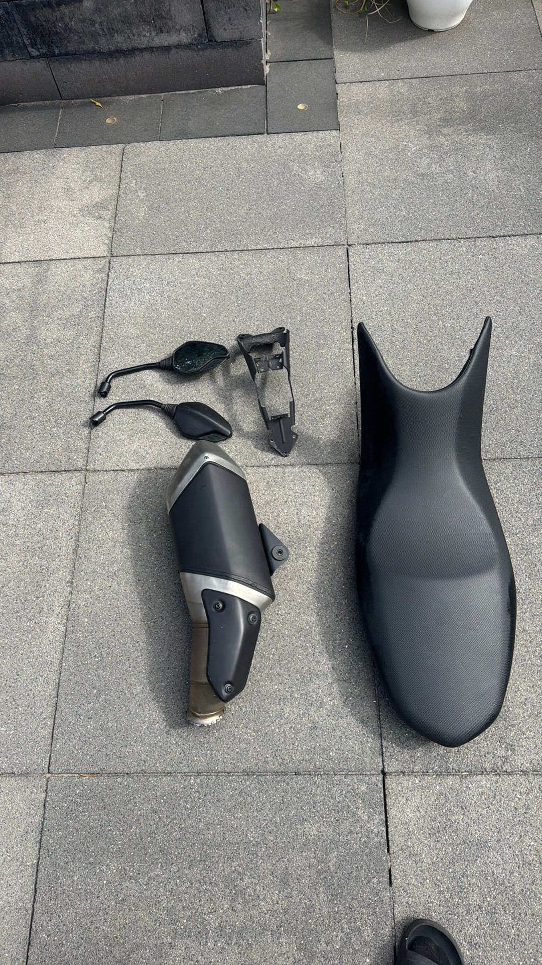 Ducati hypermotard 821 buddy seat,uitlaat,spiegels,kentekenh, Ophalen, Nieuw