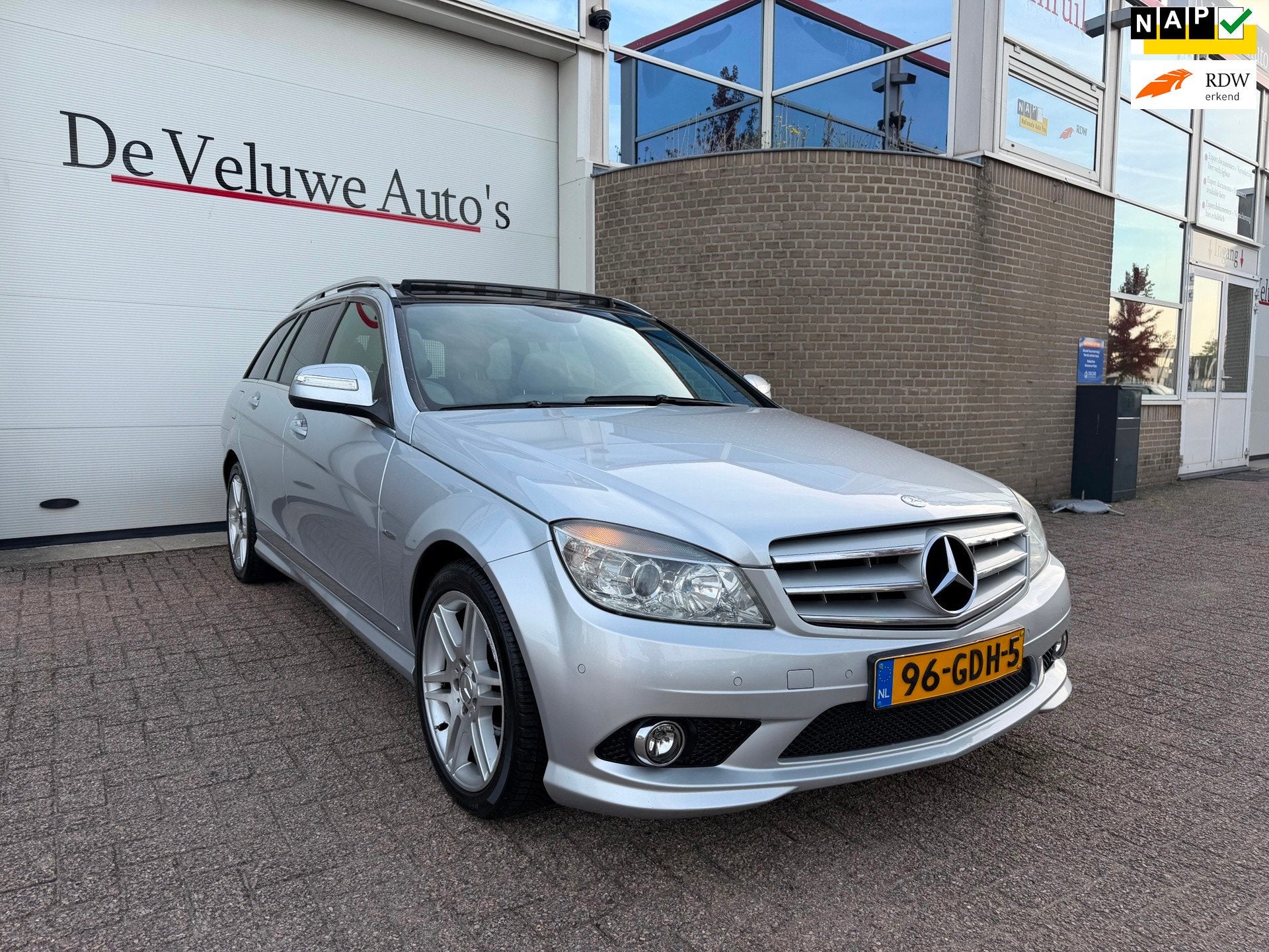 Mercedes-Benz C-klasse Estate 350 Avantgarde|Navi|PDC|Pano|, Automaat, Achterwielaandrijving, Euro 4, 102 €/maand