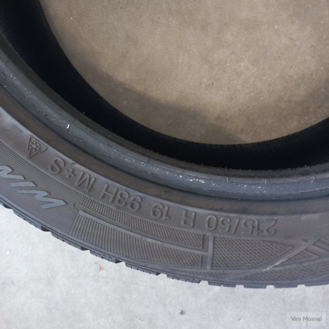 Vredestein Wintrac PRO 215/50/R19 93H, 19 inch, -, -, Band(en)