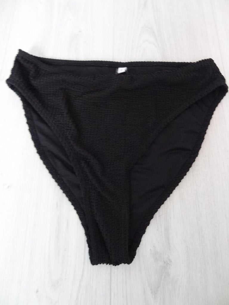 Bikini broekje in zwart van NA-KD maat M, NA-KD, Zwart, Ophalen of Verzenden, Zo goed als nieuw