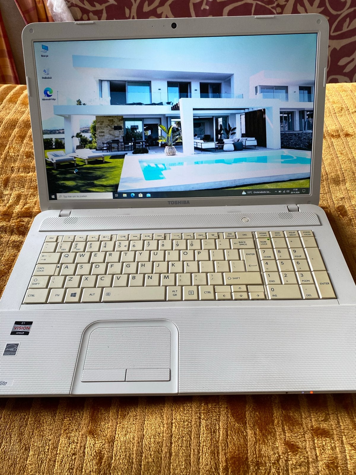 Toshiba Satellite laptop - AMD E1-1200, 6GB RAM, 300GB HDD, Computers en Software, Gebruikt, HDD, Minder dan 2 Ghz, Ophalen of Verzenden