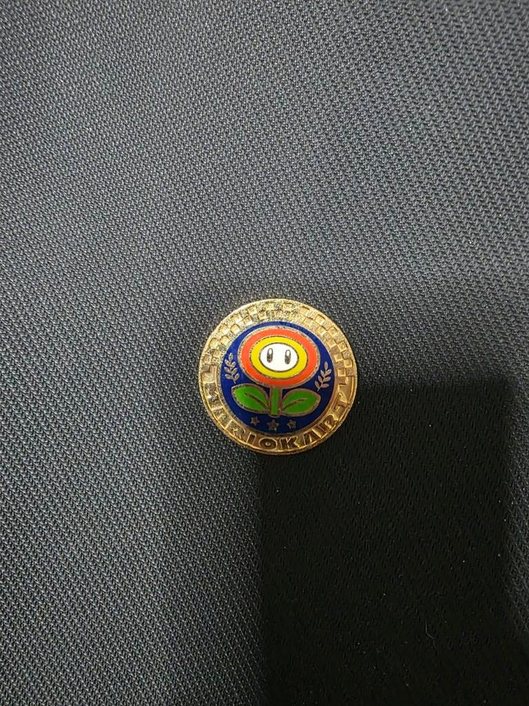 Mario Kart Flower Cup pin, Ophalen of Verzenden