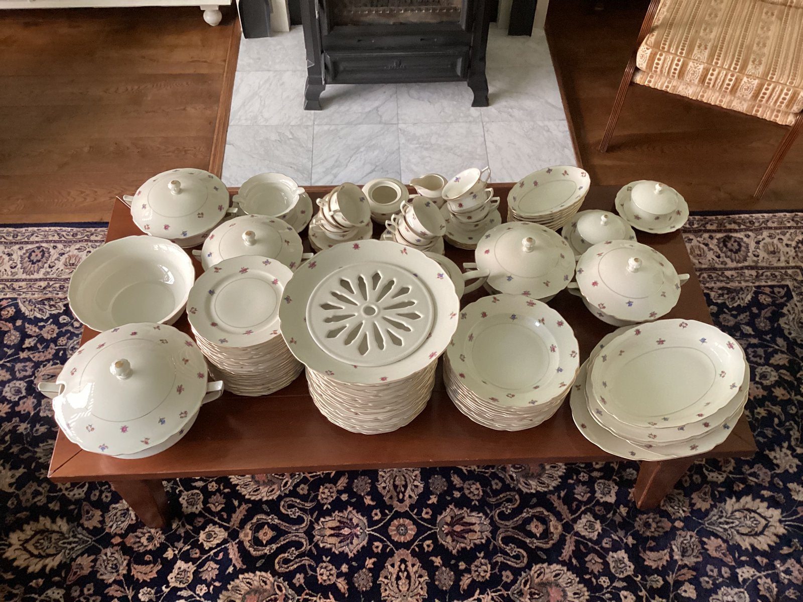 Honderd delig servies, royal ivory, Antiek en Kunst, Antiek | Servies compleet, Ophalen