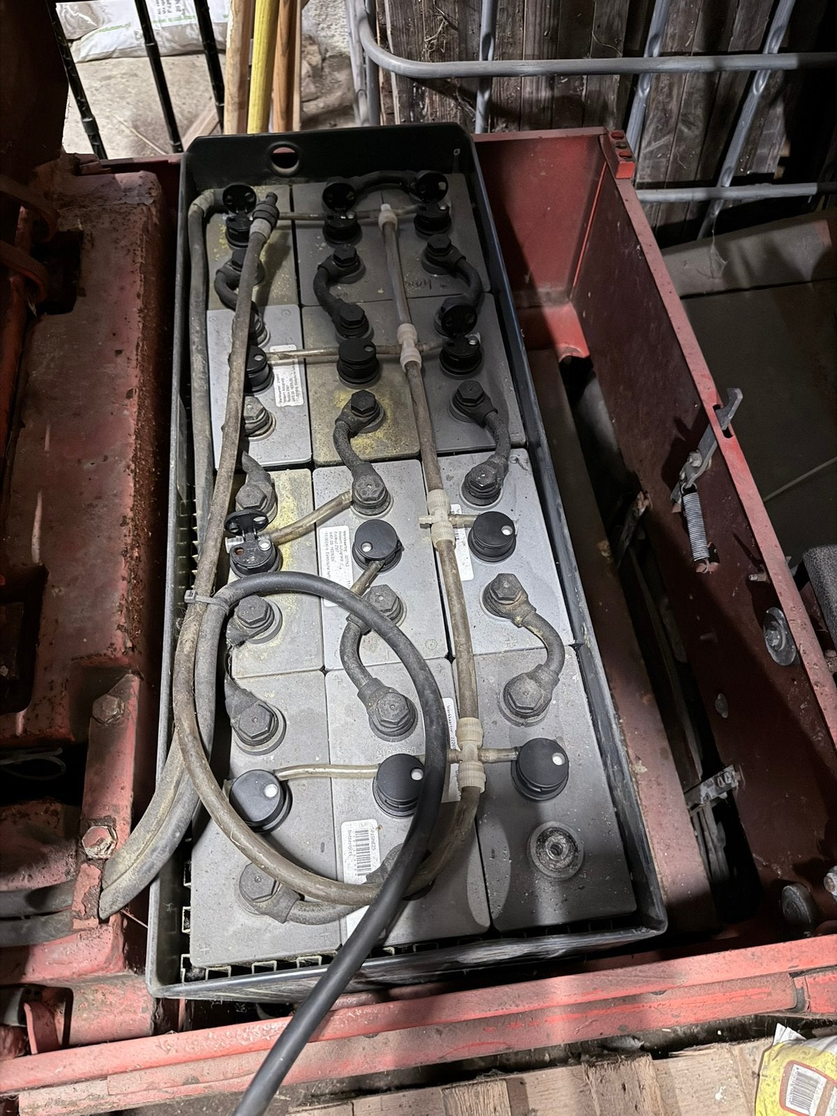 24v 625A heftruck accu defect, Ophalen, Gebruikt