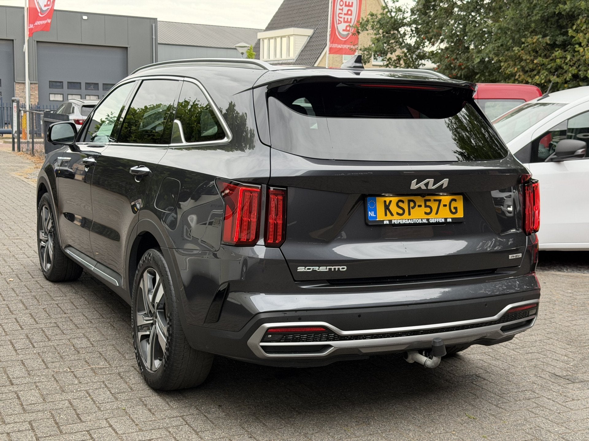 Kia Sorento 1.6 T-GDI Plug-in Hybrid 4WD ExecutiveLine 5p. P, Dealer onderhouden, Gebruikt, Euro 6, 4 cilinders