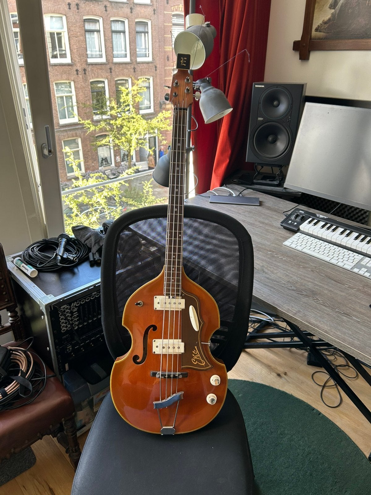 Eko 995 bas 60s, Muziek en Instrumenten, Ophalen, Zo goed als nieuw, Hollow body, Overige merken
