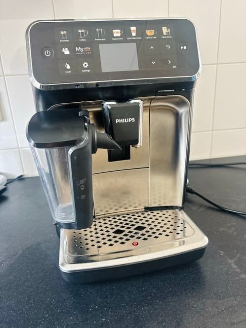 nette philips koffiemachine, Witgoed en Apparatuur, Ophalen of Verzenden, Koffiemachine