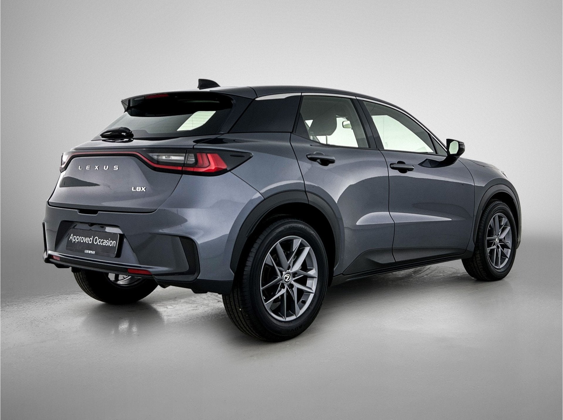 Lexus LBX 2WD | BTW voertuig | Cruise Control Adaptive | App, Auto's, Gebruikt, Zwart, Bedrijf, 650 kg