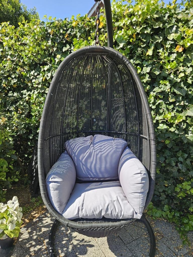 Hangstoel/ egg chair_ei Hangstoel, Ophalen, Rotan