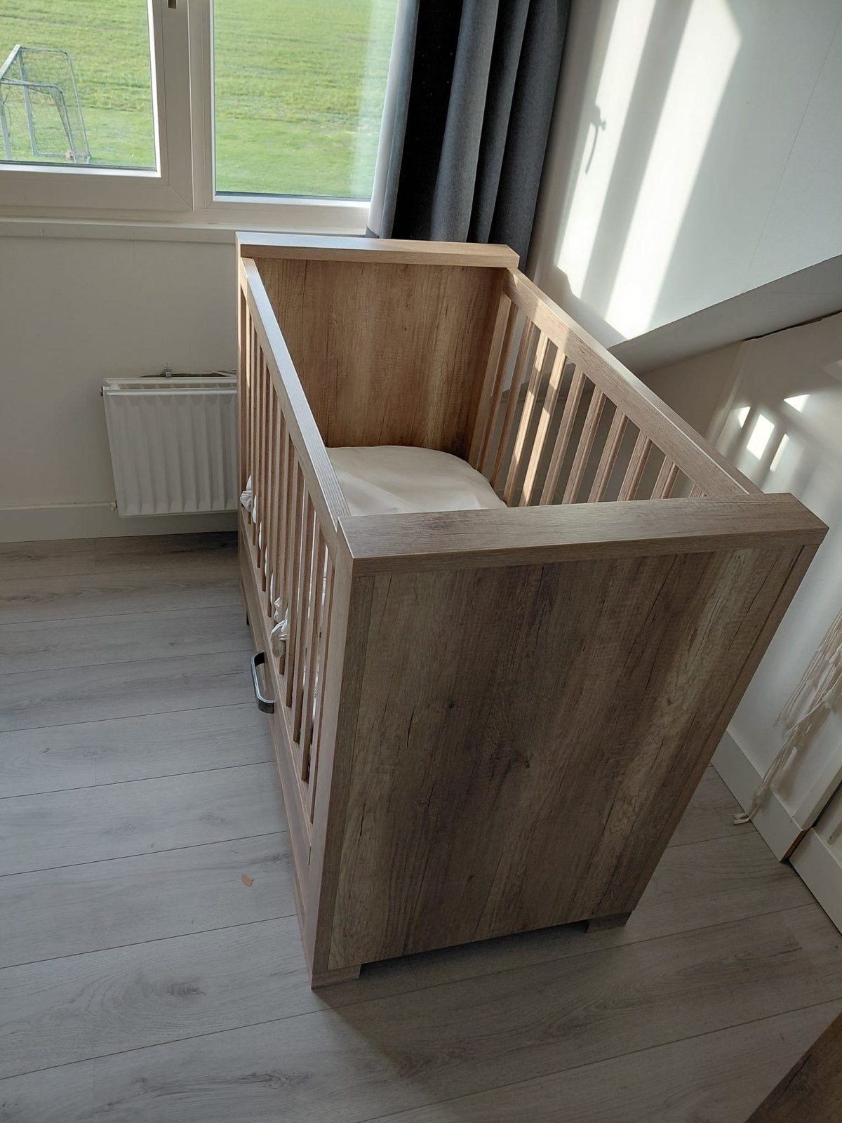 Babykamer Brent: Ledikant en Commode (Babypark), Ophalen, Gebruikt, Ledikant