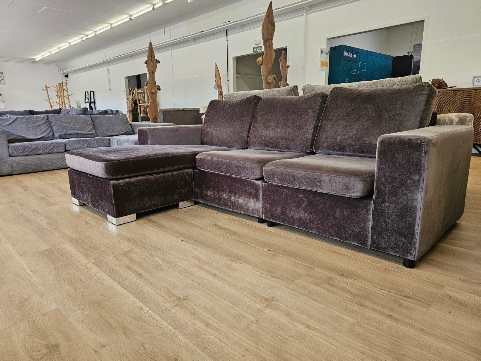 Velvet hoekbank met verplaatsbare hoek, 125 cm of meer, 125 cm of meer, Zo goed als nieuw, Info@homefriesland.nl