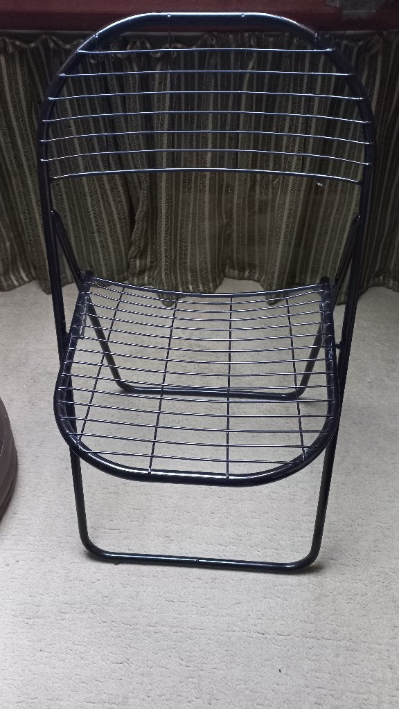 2 vintage metalen Niels Gammelgaard draadklapstoelen Åland, Huis en Inrichting, Ophalen, Zwart, Zo goed als nieuw, Metaal