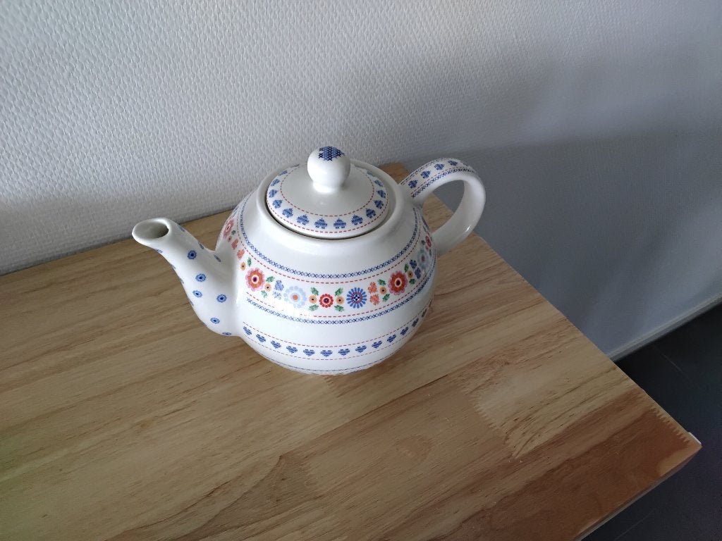 Theepot, Huis en Inrichting, Ophalen of Verzenden, Zo goed als nieuw, Theepot, Modern
