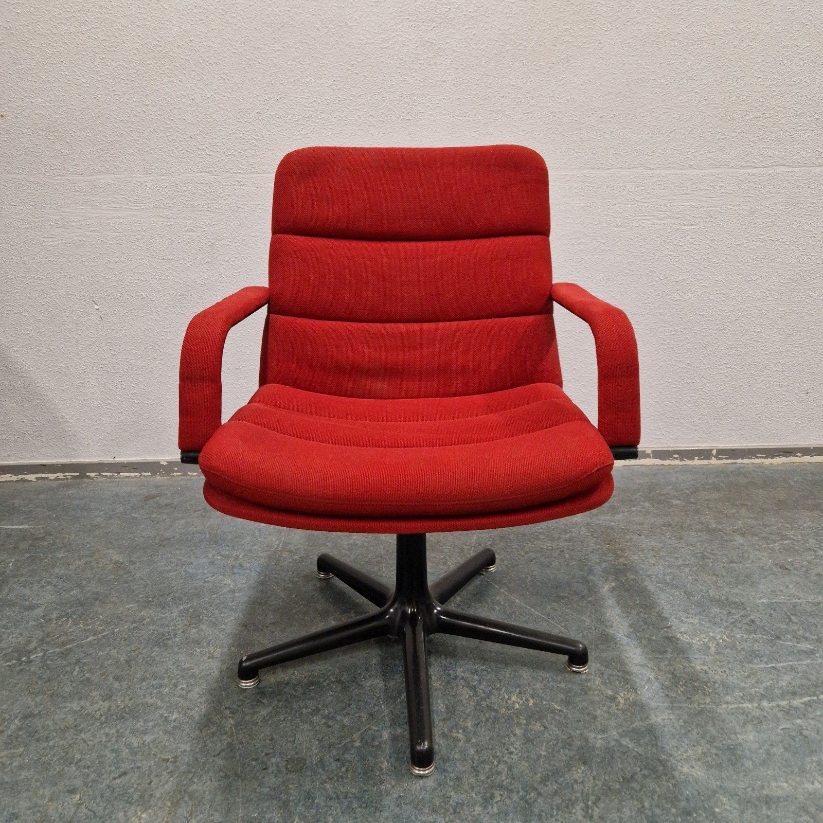 Artifort Canal bureaustoel draaistoel Harcourt, Kolibrivintagehal@gmail.com, Gebruikt, Aaldertgeertsstraat 43 Olst, Zwart