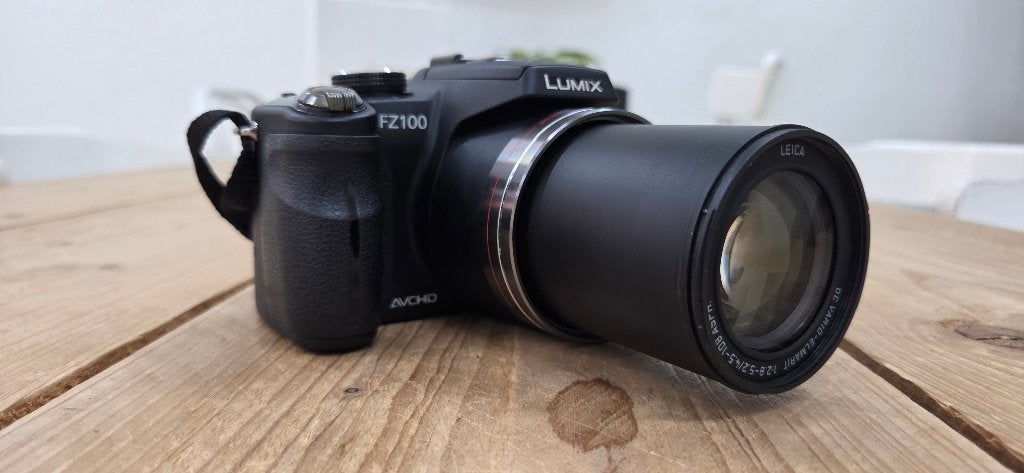 Panasonic Lumix FZ100 - Brugcamera met 24x zoom , Full HD, Audio, Tv en Foto, Fotocamera's Digitaal, 14 megapixels, Panasonic