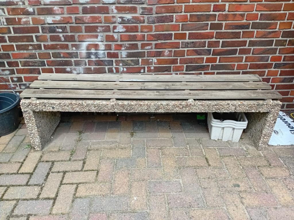 Betonnen tuinbankje gratis, Tuin en Terras, Tuinbanken, Ophalen, Gebruikt