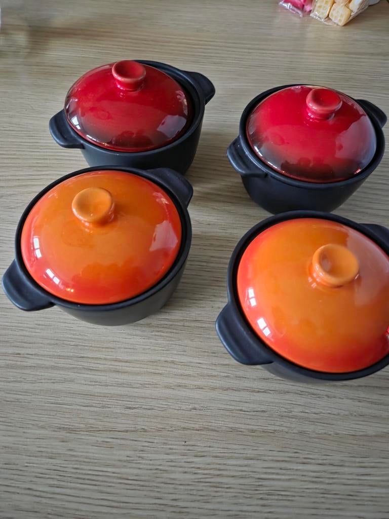 Set van 4 Siaki Porselein Mini Pannetjes met Deksel, Huis en Inrichting, Keuken | Potten en Pannen, Ophalen of Verzenden, Zo goed als nieuw