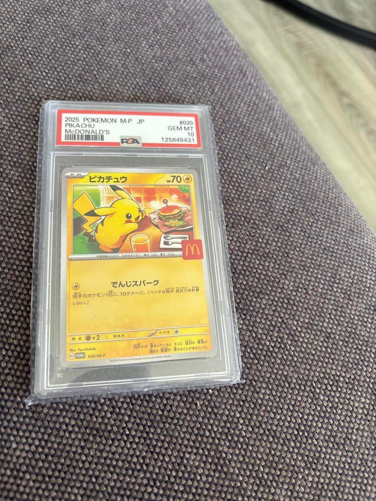 Pikachu McDonald's 2025 #020 PSA 10 GEM MINT Pokémon Kaart, Ophalen of Verzenden, Nieuw, Losse kaart