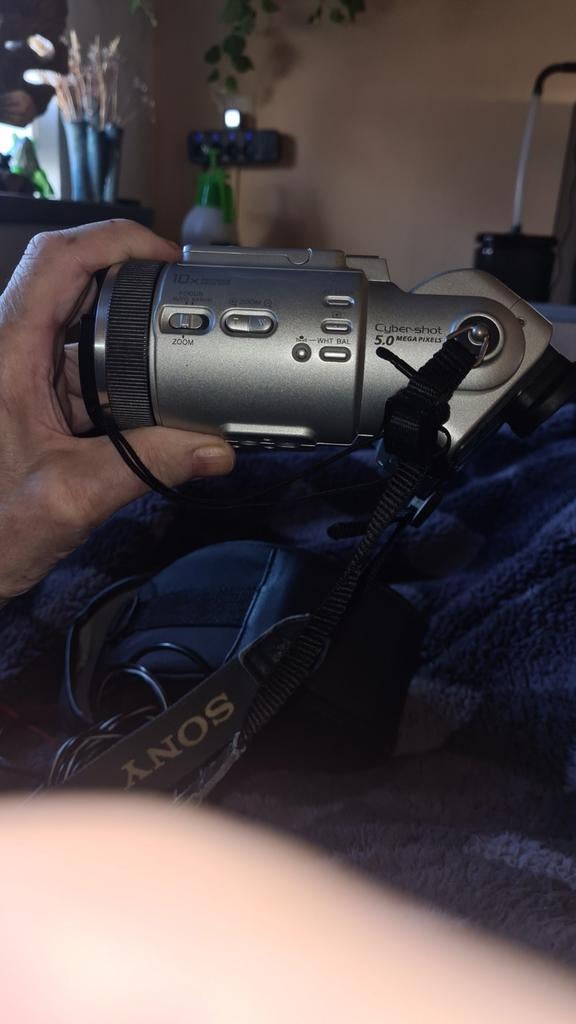 Sony Cyber-shot DSC-F717 Digitale Camera - 5.0 Megapixel, Gebruikt, Compact, Ophalen of Verzenden, 4 t/m 7 keer