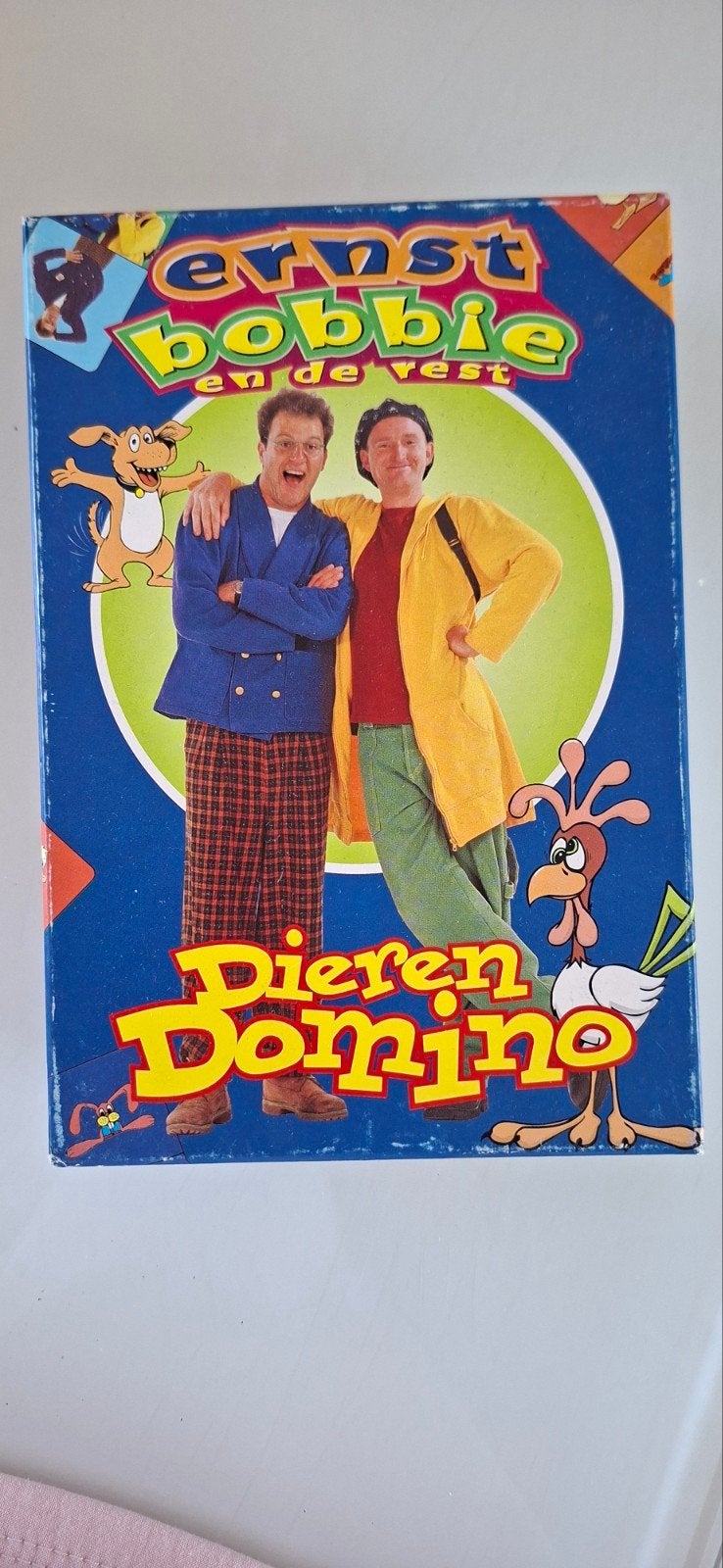 Ernst, Bobbie en de rest - Dieren Domino VHS, Een of twee spelers, Ophalen of Verzenden, Zo goed als nieuw