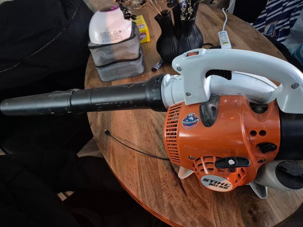 Stihl BG 56 C Bladblazer - Krachtig en Betrouwbaar, Tuin en Terras, Bladblazers, Gebruikt, Handgedragen, Ophalen of Verzenden