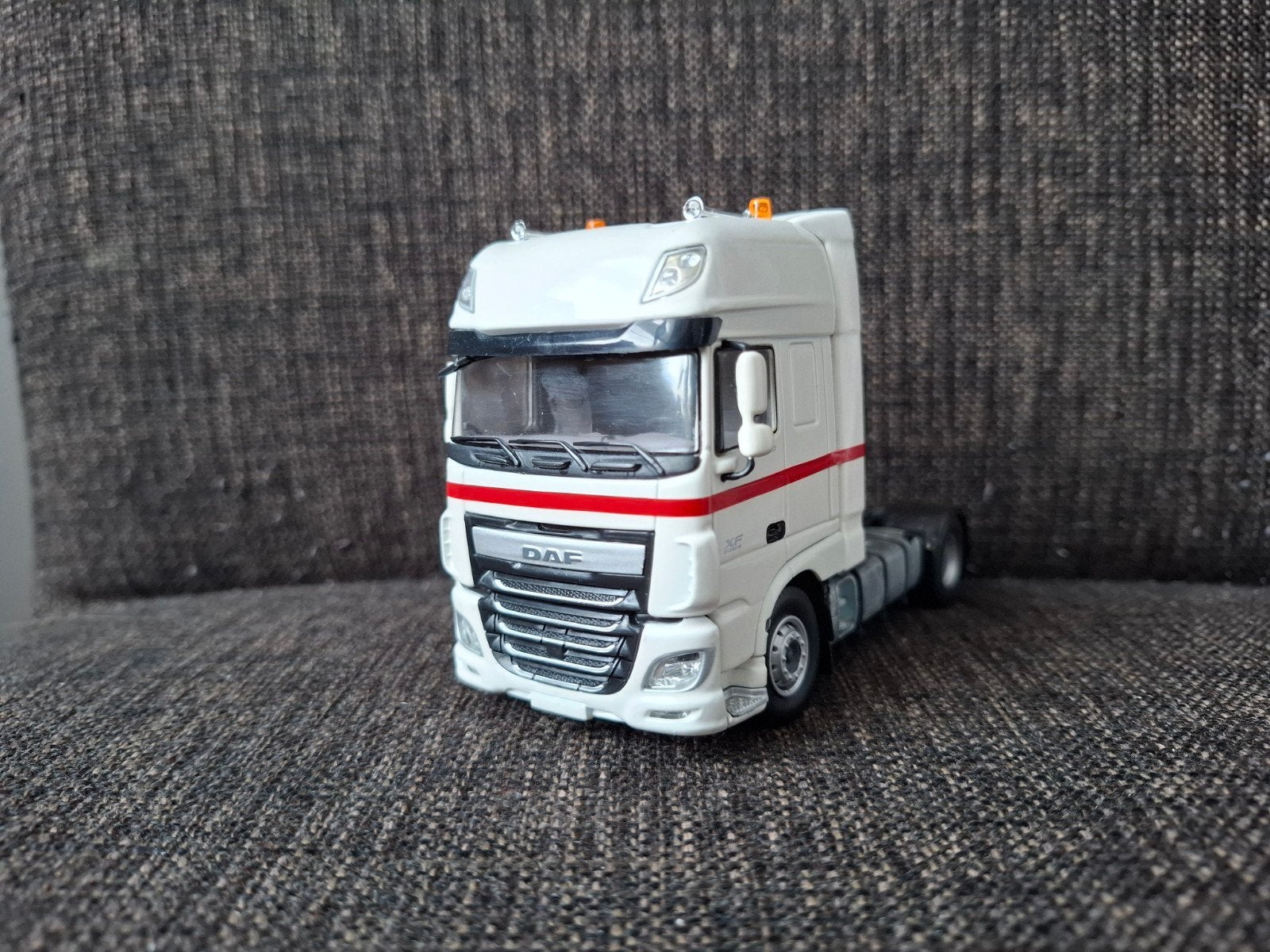 Tekno DAF XF, Ophalen of Verzenden, Zo goed als nieuw, Bus of Vrachtwagen, Tekno