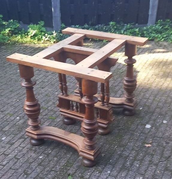 Henry Deux antieke eettafel, Antiek en Kunst, Ophalen