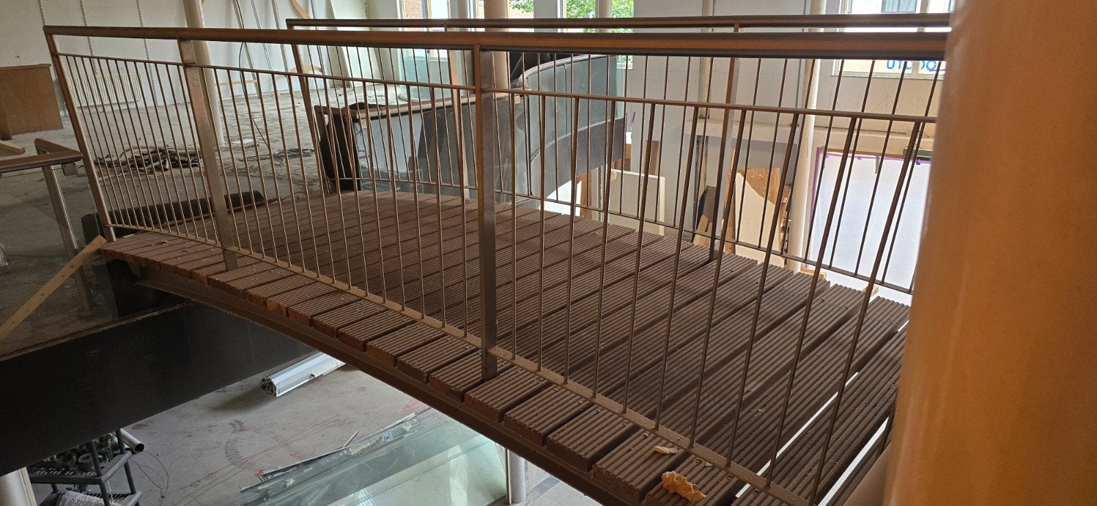 Stevige loopbrug met leuningen, Doe-het-zelf en Verbouw, Ladders en Trappen, Ophalen of Verzenden