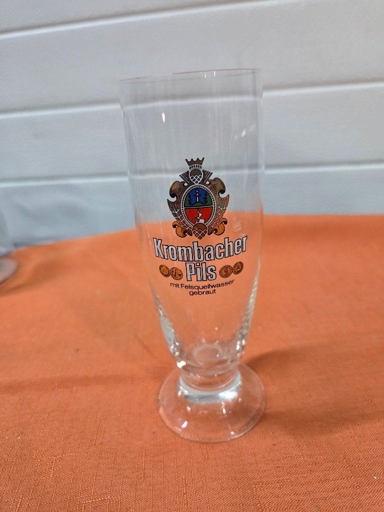 krombacher pils voetglas nieuw, Ophalen of Verzenden, 'T Olde Gre-j, Info@toldegrej.nl, Endepoelstraat 20f Didam