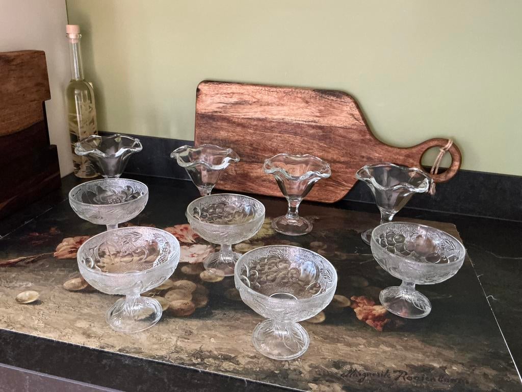 IJSCOUPES : 4 STUKS  /DESSERTSCHAALTJES : 5 STUKS,PINKSTEREN, Ophalen of Verzenden